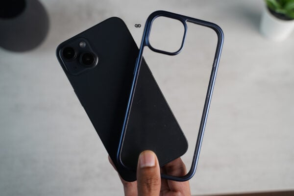 Deep Blue Transparent shockproof case with colored border For iPhone 15/15 Plus - Image 4