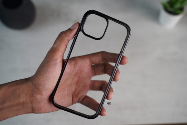 Black Transparent shockproof case with colored border For iPhone 15/15 Plus - Image 4