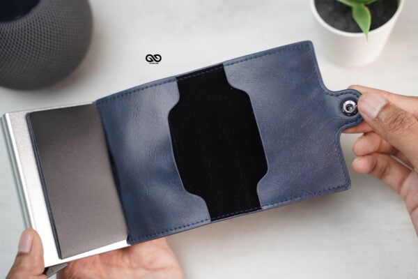 Vegan Leather Card And Cash Holder - Image 69