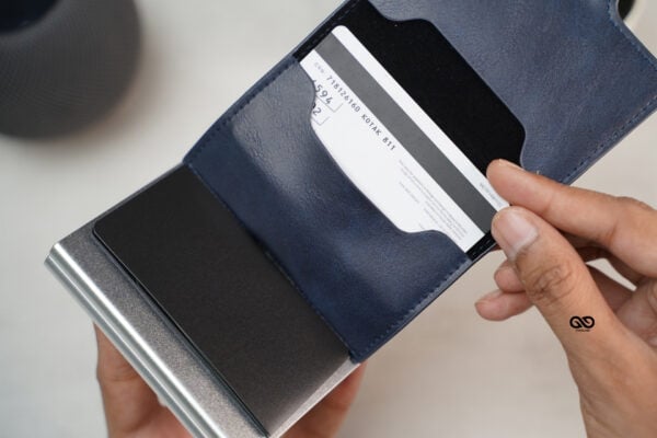 Vegan Leather Card And Cash Holder - Image 20