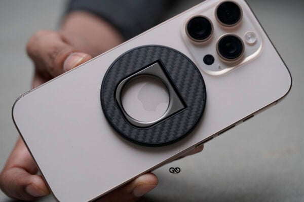 Carbon Fiber Magnetic Ring With Horizontal Kickstand Feature - Image 10