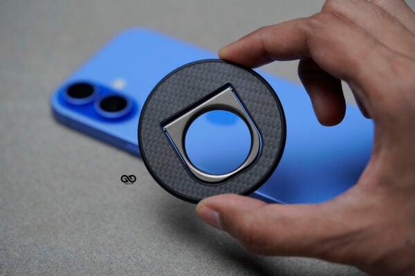 Carbon Fiber Magnetic Ring With Horizontal Kickstand Feature - Image 8