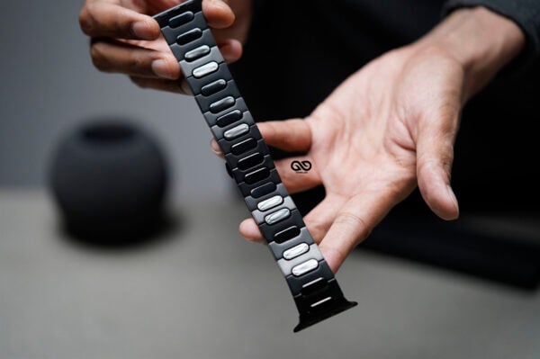 Titanium Edition Band 2.0 For Apple Watch 49 MM Series Ultra/Ultra 2 - Image 5