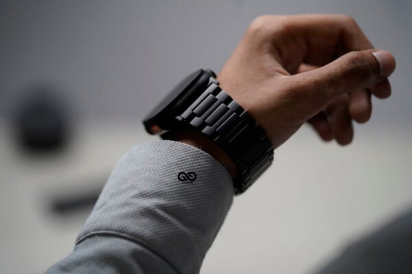 Titanium Edition Band For Apple Watch 49 MM Series Ultra/Ultra 2 - Image 3