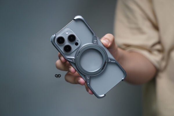 Titanium Armored Bumper with Kickstand Feature - Image 20