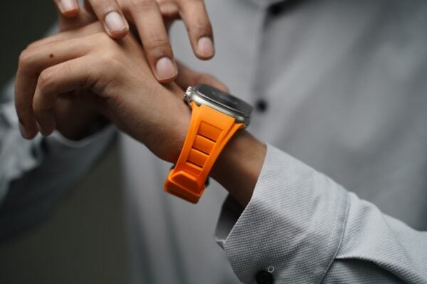 Vented FKM Rubber Band With 316L Buckle Closure For Apple Watch 49 MM Series Ultra/Ultra 2 - Image 39