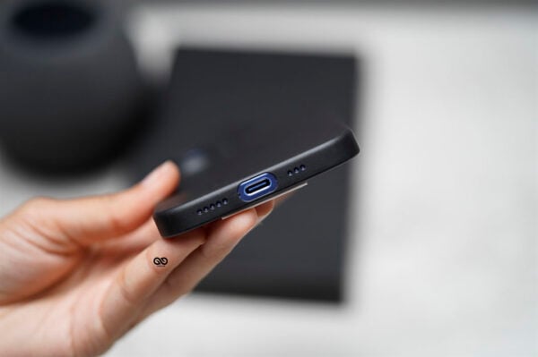 Dark Black Ultra Thin Case for iPhone 16e/16/16Plus/16Pro/16ProMax - Image 29