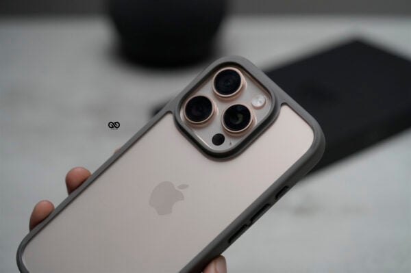 Drop Proof Sleek Transparent Case For iPhone 16/16Plus/16Pro/16ProMax - Image 2