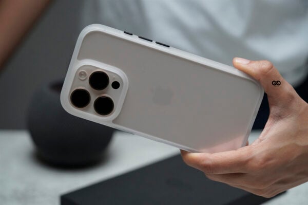 Drop Proof Sleek Transparent Case For iPhone 16/16Plus/16Pro/16ProMax - Image 65