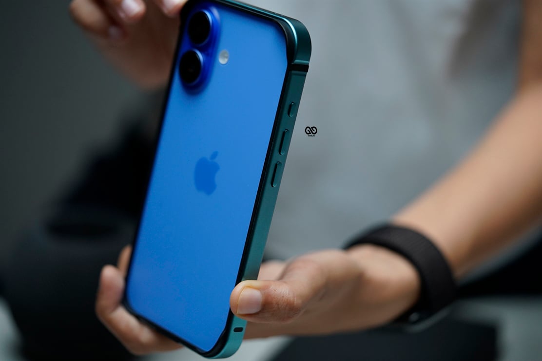 Teal Fiber Bumper for iPhone 16 Plus (Bumper, not a Case) 2 Teal Fiber Bumper for iPhone 16 Plus (Bumper, not a Case) - Image 2