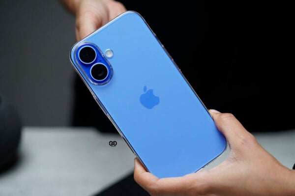 Transparent Slim Hard Case For iPhone 16/16Plus/16 Pro/16 Pro Max (Non Yellowing) - Image 3