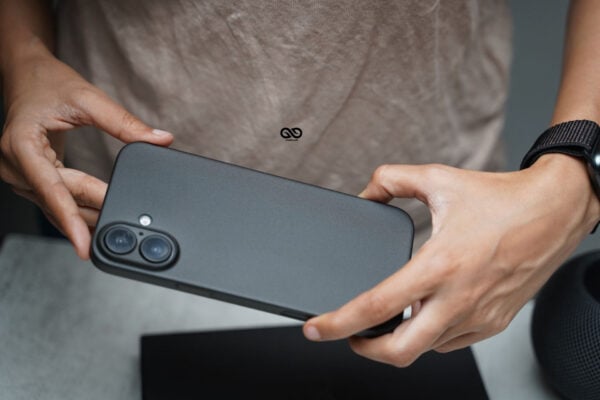 Dark Black Ultra Thin Case for iPhone 16e/16/16Plus/16Pro/16ProMax - Image 5