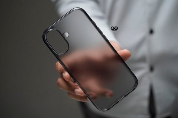 Translucent Sleek Hard Case For iPhone 16/16Plus/16Pro/16ProMax - Image 31