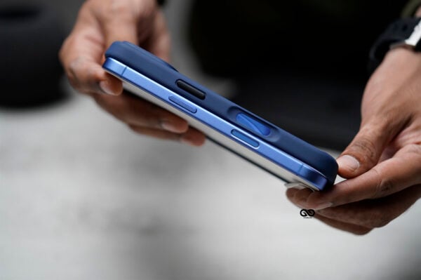 MagSafe Drop Proof Sleek Transparent Case For iPhone - Image 3