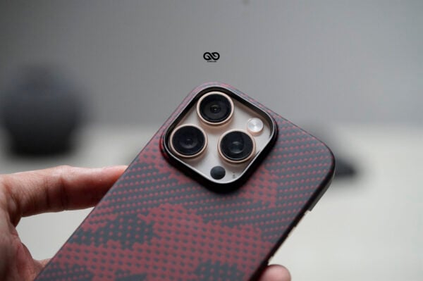Magsafe Red Sea Real Aramid Carbon Fiber Case For iPhone 16 Pro Max - Image 12