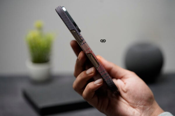 Magsafe Tangerine Orange Real Aramid Carbon Fiber Case For iPhone 16 Pro Max - Image 8