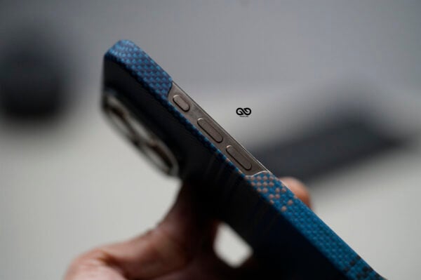 Magsafe Dune Blue Real Aramid Carbon Fiber Case For iPhone 16 Pro Max - Image 12