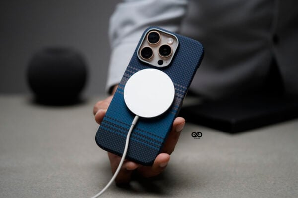 Magsafe Dune Blue Real Aramid Carbon Fiber Case For iPhone 16 Pro Max - Image 4