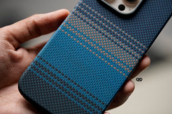 Magsafe Dune Blue Real Aramid Carbon Fiber Case For iPhone 16 Pro Max - Image 5