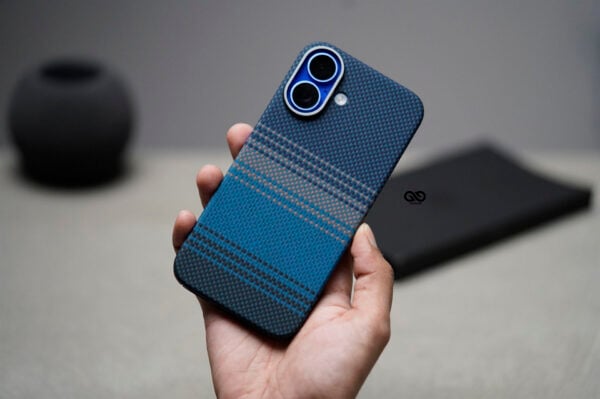 Magsafe Dune Blue Real Aramid Carbon Fiber Case For iPhone 16 - Image 10