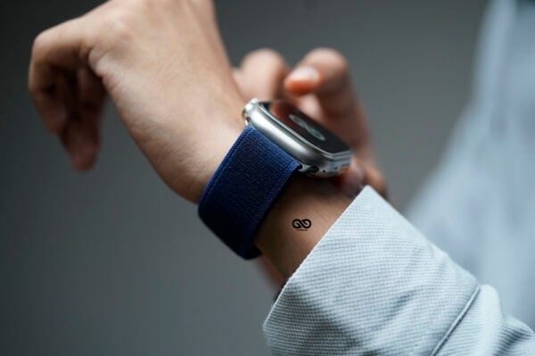 Trail Loop With Black Buckle For Apple Watch 49 MM Series Ultra/Ultra 2 - Image 4
