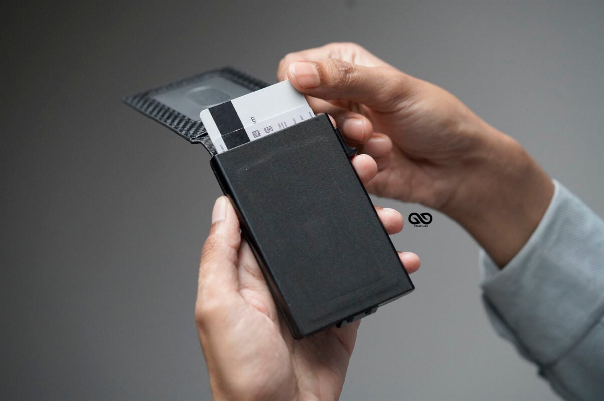 Personalized Carbon Fiber Ultra Slim Wallet With Money Clip