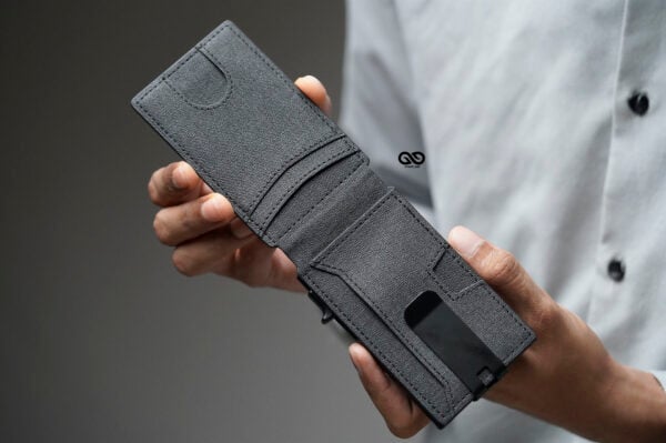 Grey Texture Ultra Slim Wallet With Money Clip - Image 2