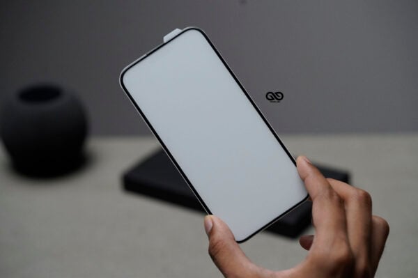 Tough Edge Tempered Glass Case For iPhone 16e - Image 5