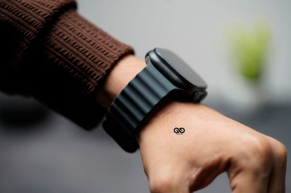 Silicone Ocean Band With Black Buckle For Apple Watch 49 MM Series Ultra/Ultra 2 - Image 8