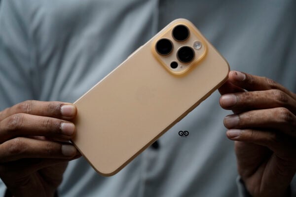 Desert Titanium Ultra Thin Case For iPhone 16 Pro/16 Pro Max - Image 3