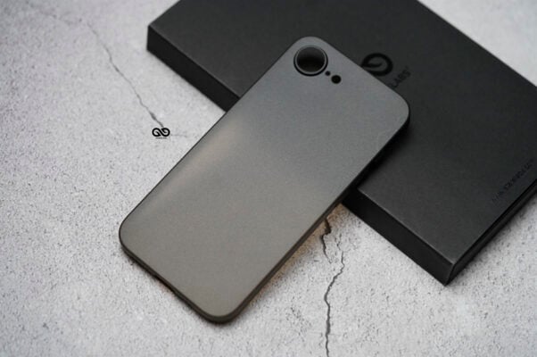 Gradient Black Ultra Thin Case for iPhone 17e