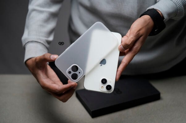 Frosted White Ultra Thin Case for iPhone 15