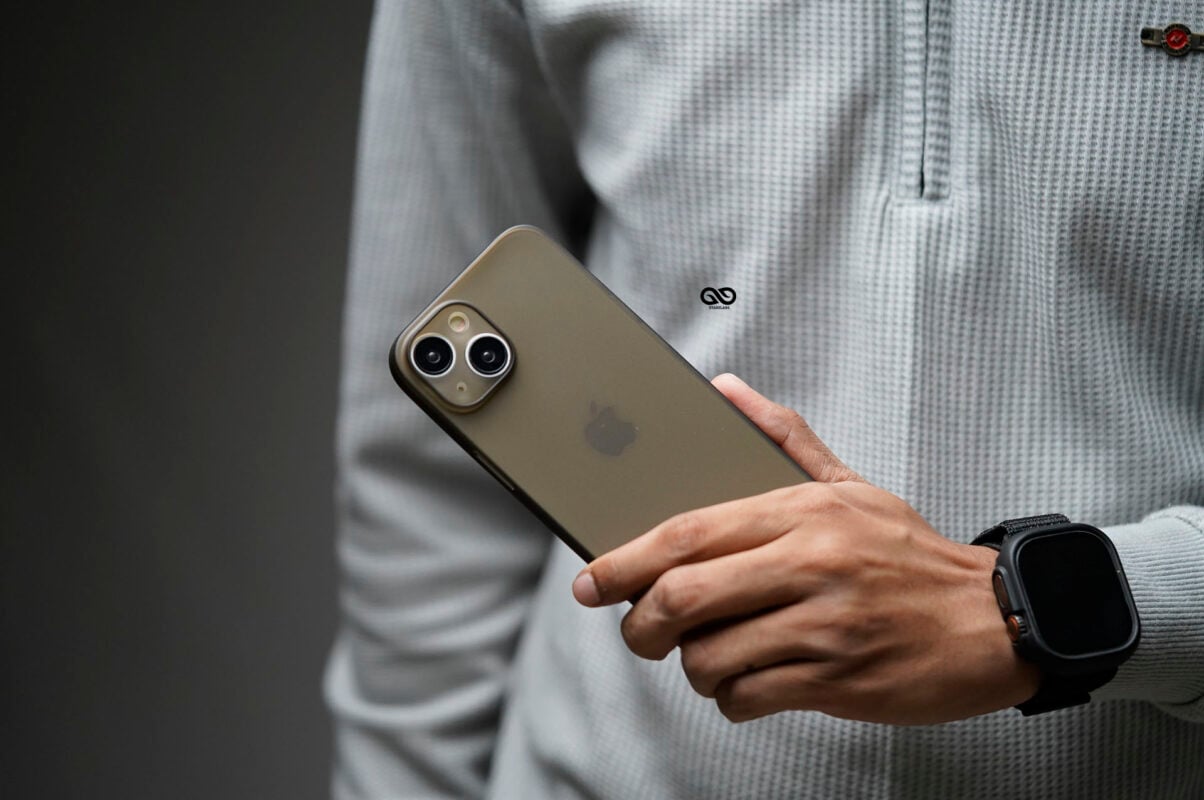 Gradient Black Ultra Thin Case for iPhone 13