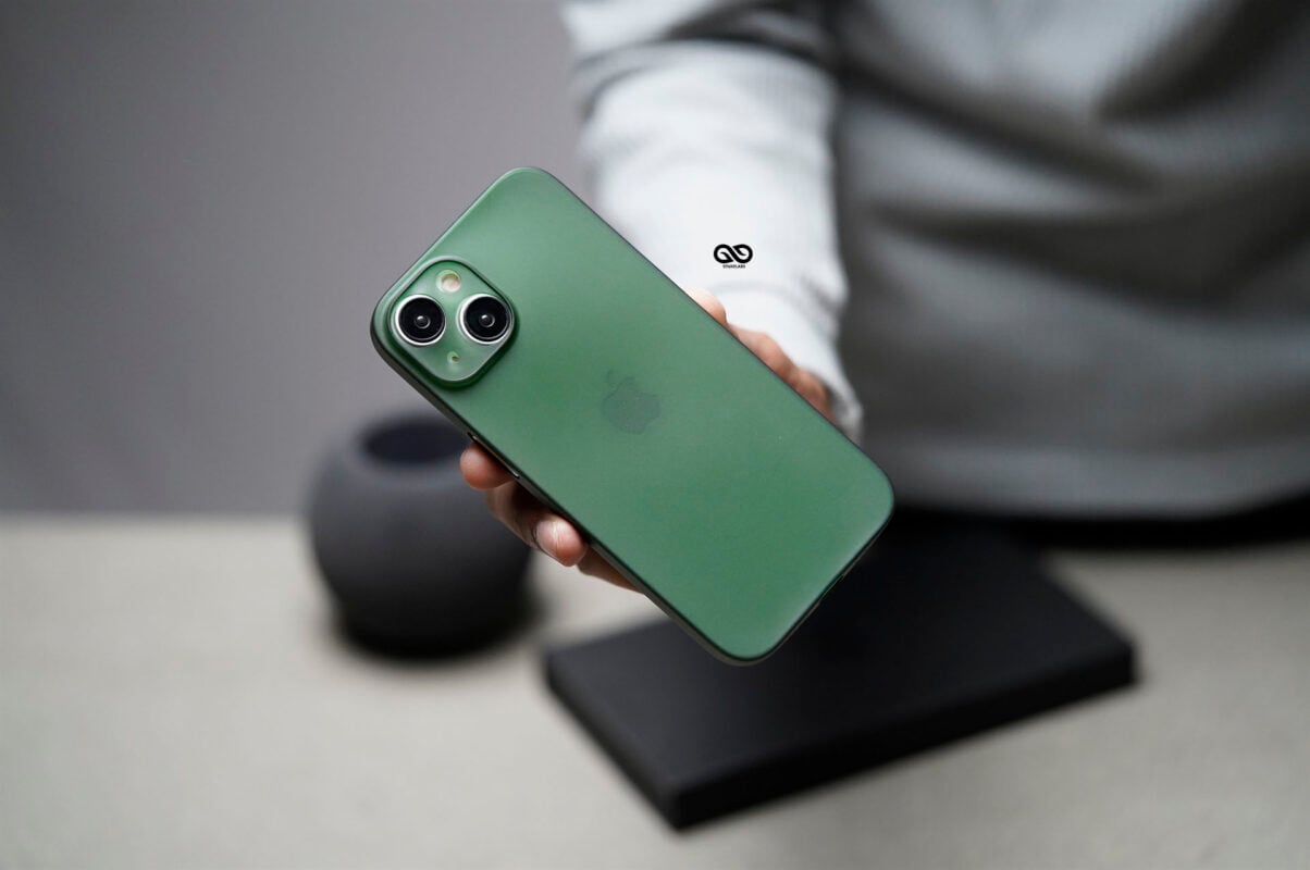Green Ultra Thin Case for iPhone 13