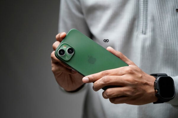 Green Ultra Thin Case for iPhone 13