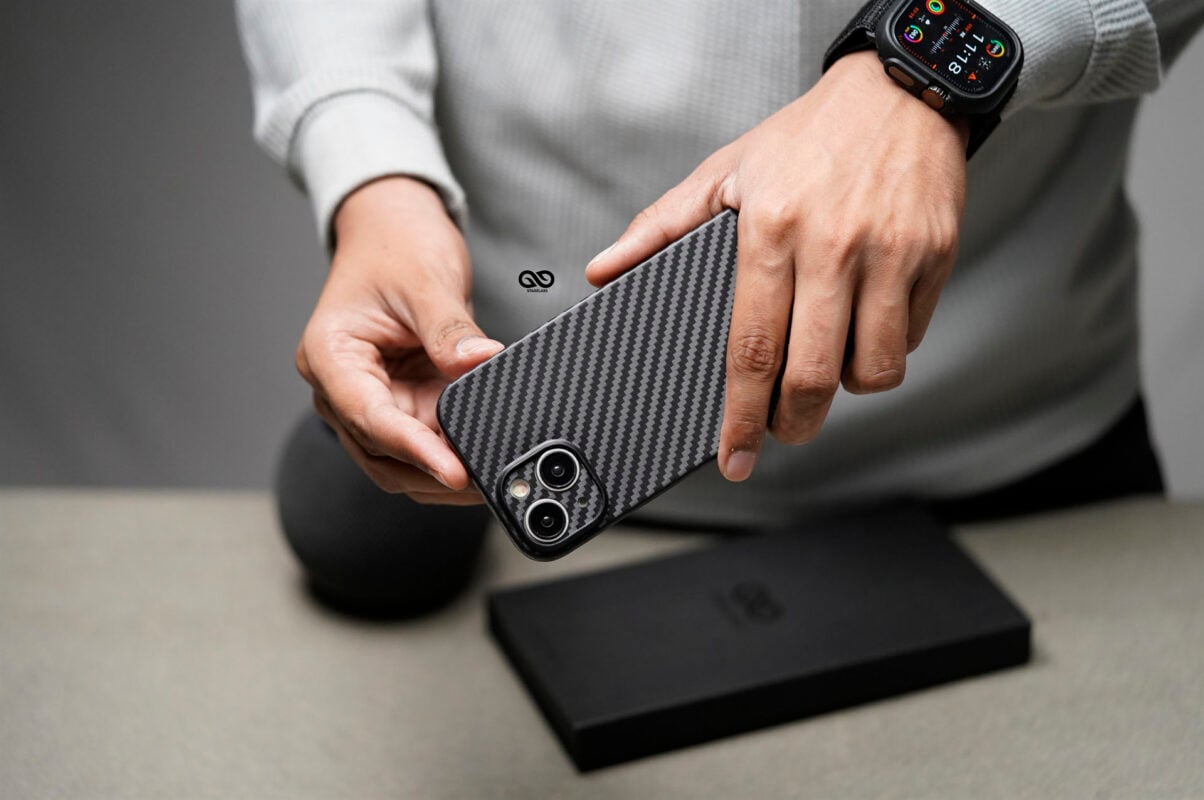 Carbon Ultra Thin Case for iPhone 13