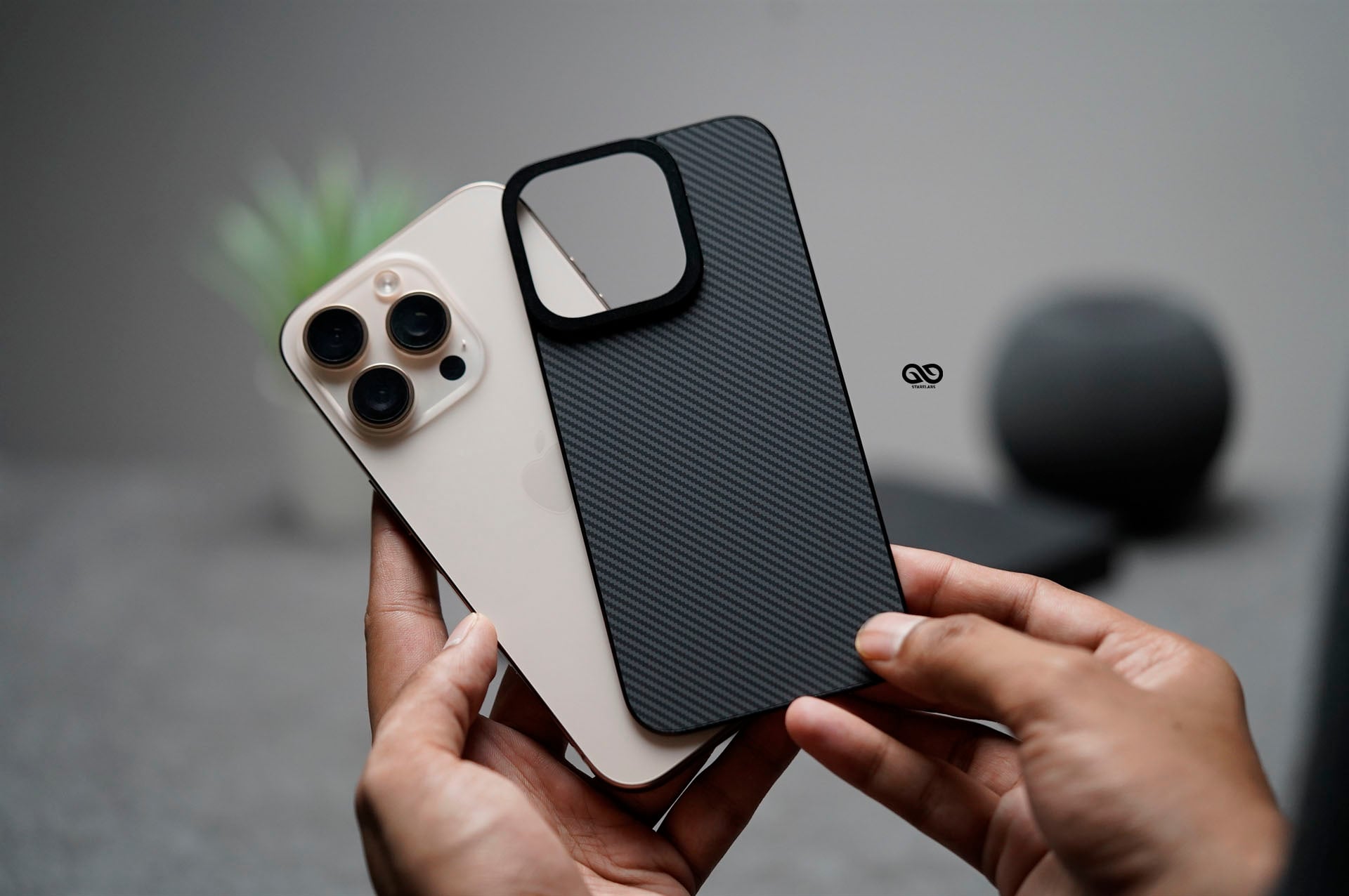 MagSafe Carbon Texture Back Panel for iPhone 16 Pro/ 16 Pro Max 22 MagSafe Carbon Texture Back Panel for iPhone 16 Pro/ 16 Pro Max - Image 22
