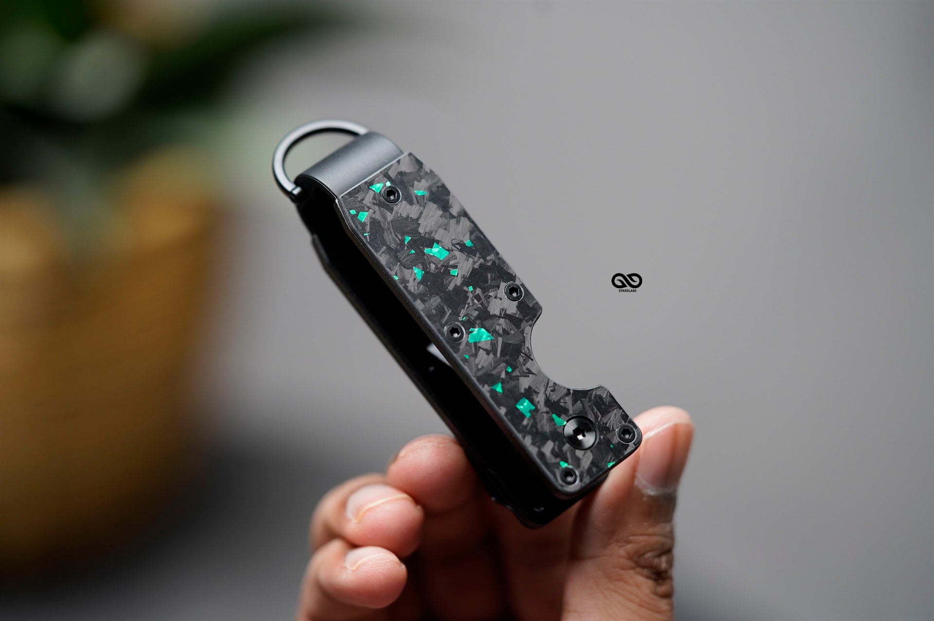 Compact Metallic Key Organizer 9 Compact Metallic Key Organizer - Image 9