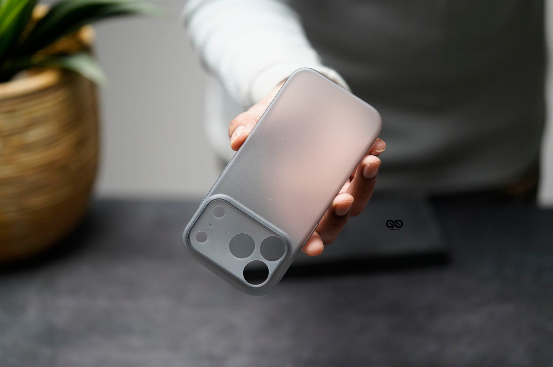 Space Grey Ultra Thin Case For iPhone Air/17 Pro/17 Pro Max (Camera Cutout) 7 Space Grey Ultra Thin Case For iPhone Air/17 Pro/17 Pro Max (Camera Cutout) - Image 7