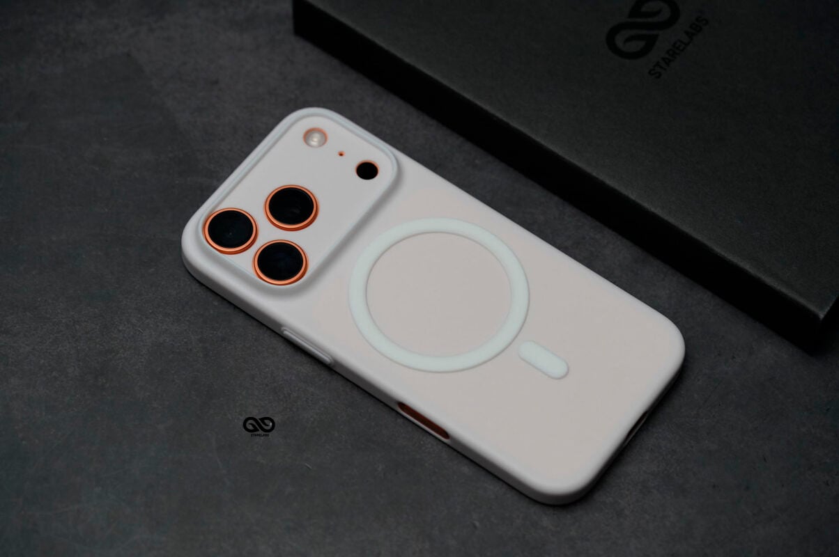 White Magsafe Ultra Thin Case For iPhone Air/17 Pro/17 Pro Max. (Camera Cutout)