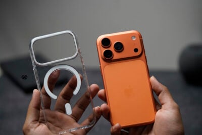 MagSafe Transparent Slim Hard Case With Kickstand For iPhone 17/Air/17 Pro/ 17 Pro Max (Non Yellowing)