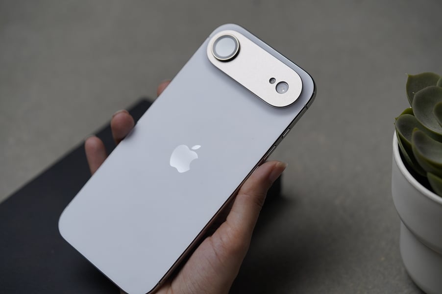 Shockproof Camera Lens for iPhone 17/Air/17 Pro/17 Pro Max 25 Shockproof Camera Lens for iPhone 17/Air/17 Pro/17 Pro Max - Image 25
