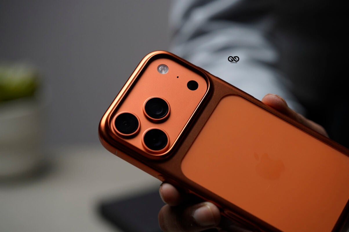 Hard Case with Colored Border For iPhone 17Pro/17ProMax