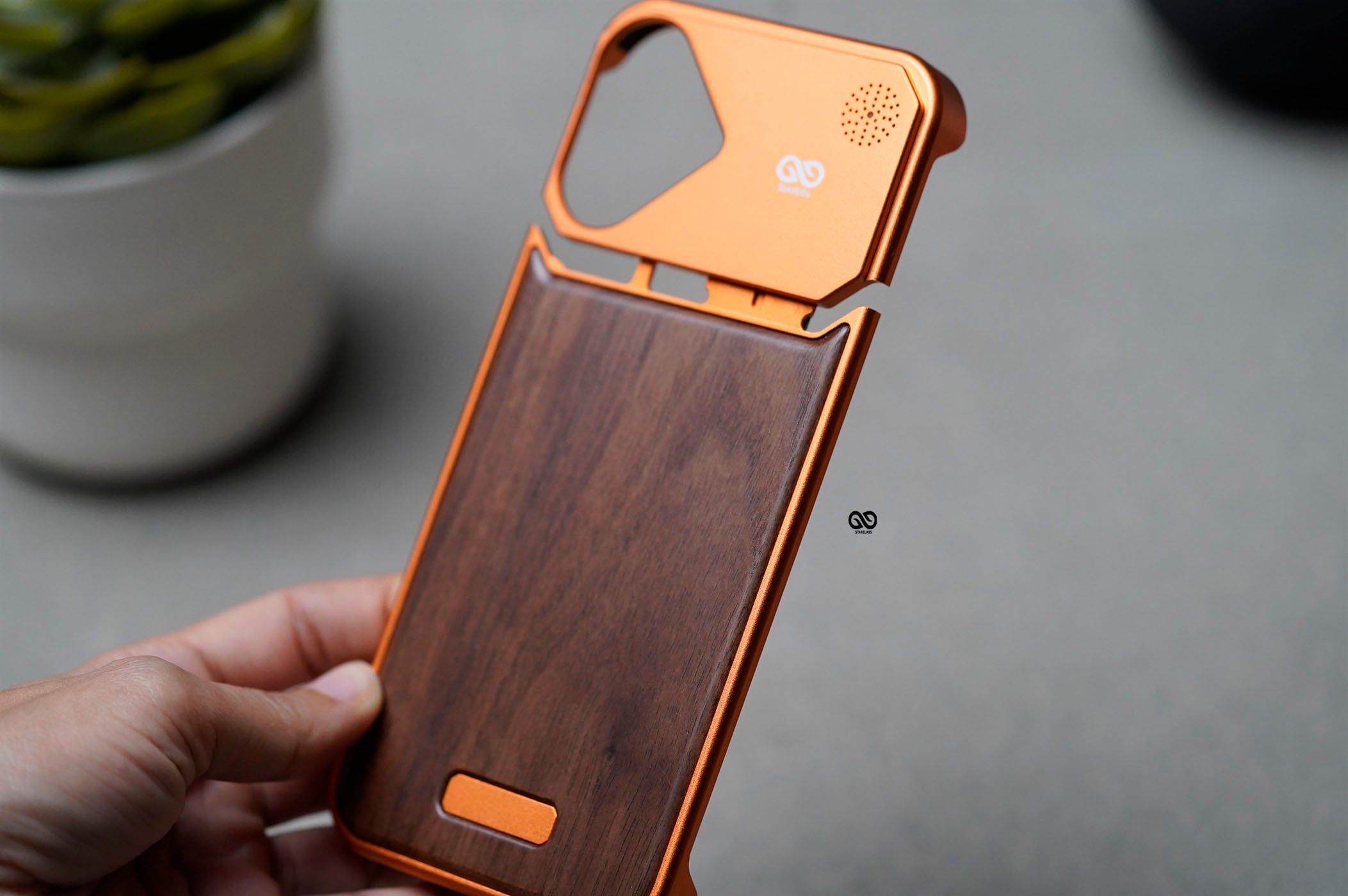 Personalized Wood Case With Titanium Frame For iPhone 17/17Pro/17ProMax 4 Personalized Wood Case With Titanium Frame For iPhone 17/17Pro/17ProMax - Image 4