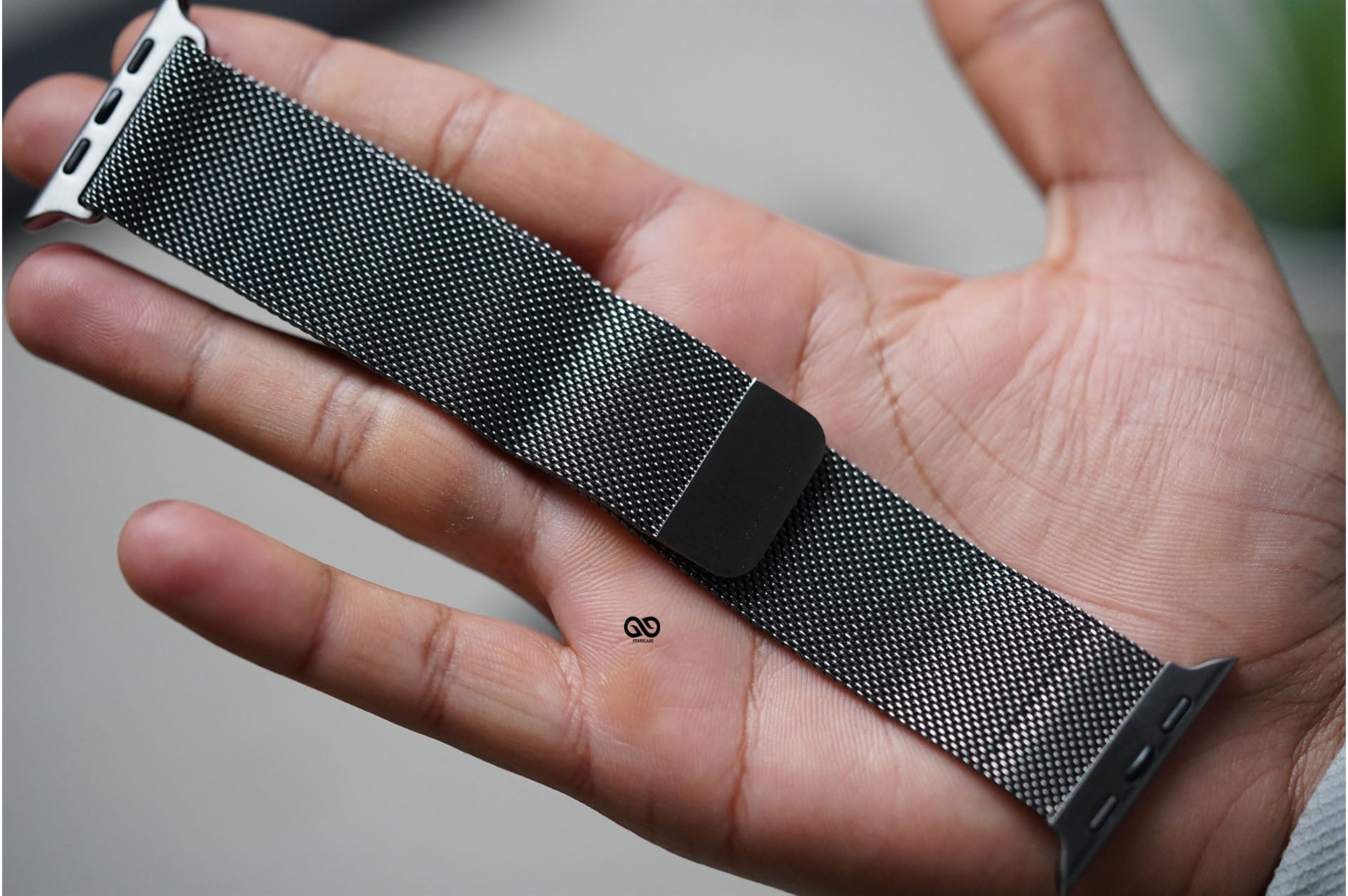 Premium Milanese Loop strap for Apple Watch 44MM 45MM 46MM Series 4 5 6 7 8 9 10 11 (SE 2 3 Gen) 5 Premium Milanese Loop strap for Apple Watch 44MM 45MM 46MM Series 4 5 6 7 8 9 10 11 (SE 2 3 Gen) - Image 5