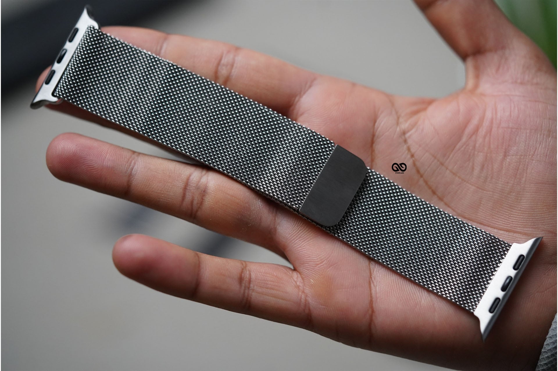 Premium Milanese Loop strap for Apple Watch 44MM 45MM 46MM Series 4 5 6 7 8 9 10 11 (SE 2 3 Gen) 7 Premium Milanese Loop strap for Apple Watch 44MM 45MM 46MM Series 4 5 6 7 8 9 10 11 (SE 2 3 Gen) - Image 7