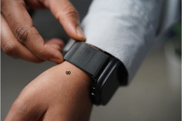 Premium Milanese Loop For Apple Watch 49 MM (Series Ultra/Ultra 2/Ultra 3)