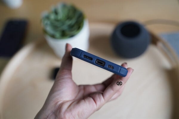 Carbon Defender Case for iPhone 13 Pro Max - Image 18
