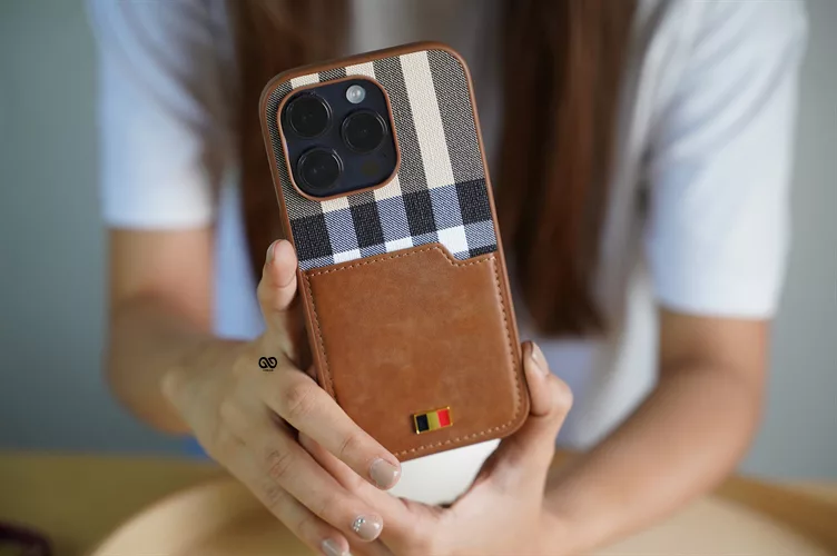 Chequered Leather Case with Card Slot