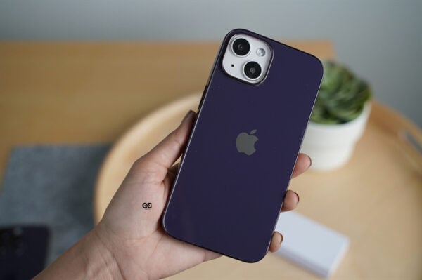 Deep Purple Glass Finish Soft case for iPhone 14 - Image 8